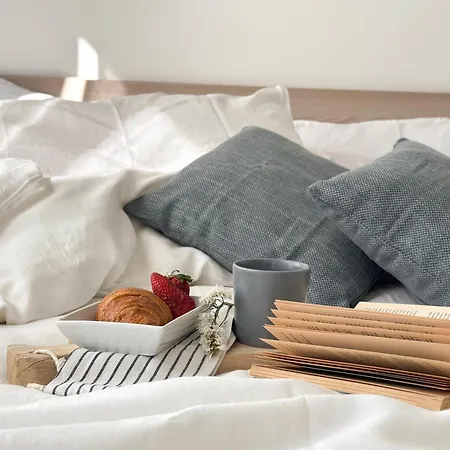 Aquavista - Panoramic Lakefront Penthouses With Pool Apartman *