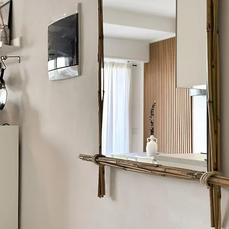 Aquavista - Panoramic Lakefront Penthouses With Pool *