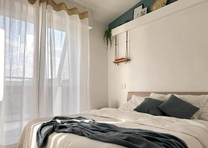 Aquavista - Panoramic Lakefront Penthouses With Pool Apartament *