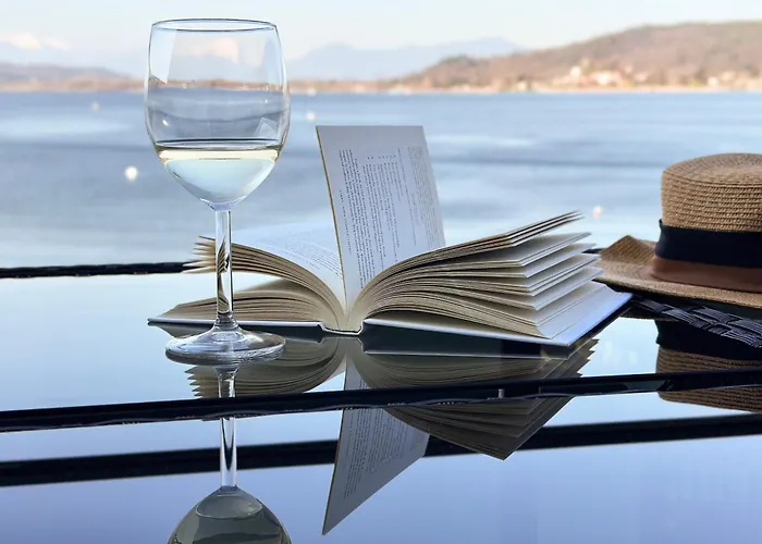 Apartament Aquavista - Panoramic Lakefront Penthouses With Pool