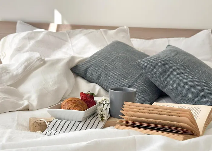 Aquavista - Panoramic Lakefront Penthouses With Pool Apartament *