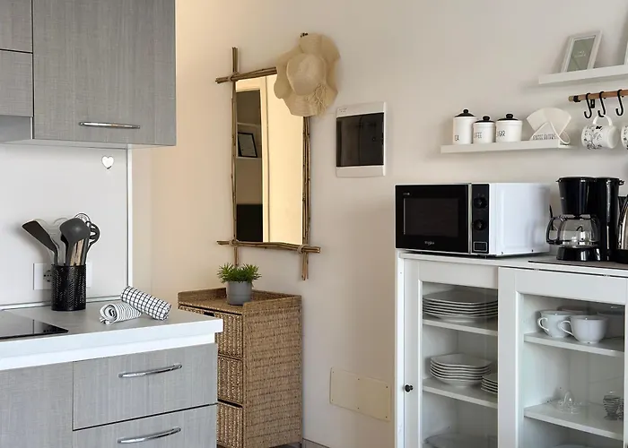 Aquavista - Panoramic Lakefront Penthouses With Pool カステッレット・ソプラ・ティチーノ