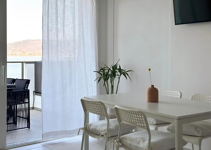 Apartament Aquavista - Panoramic Lakefront Penthouses With Pool Castelletto sopra Ticino